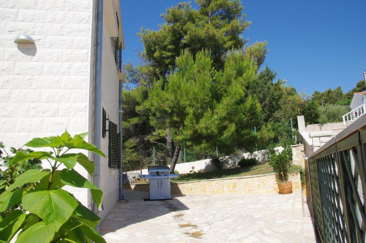 Holiday Home Nevista Сумартін Екстер'єр фото