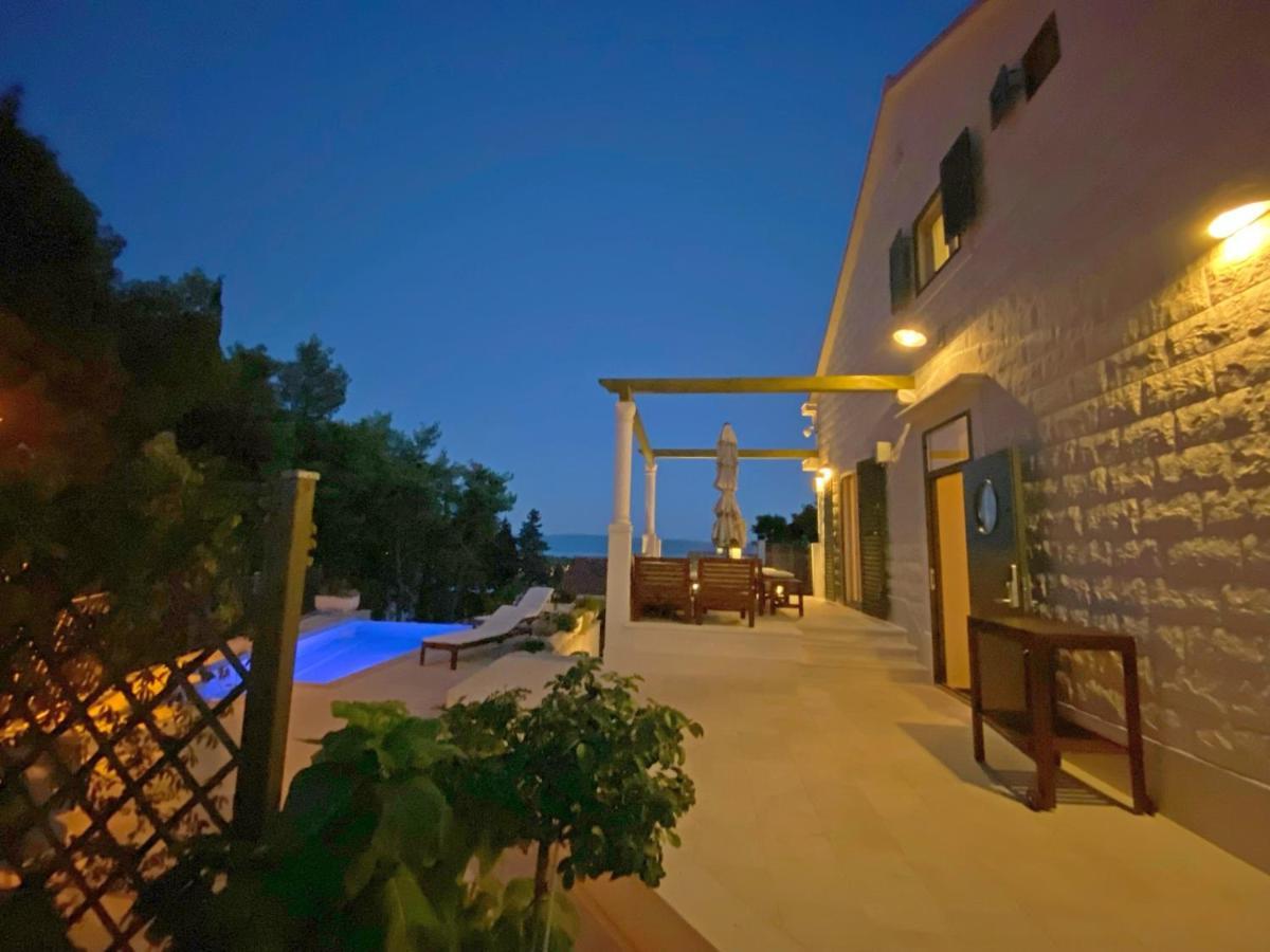 Holiday Home Nevista Сумартін Екстер'єр фото