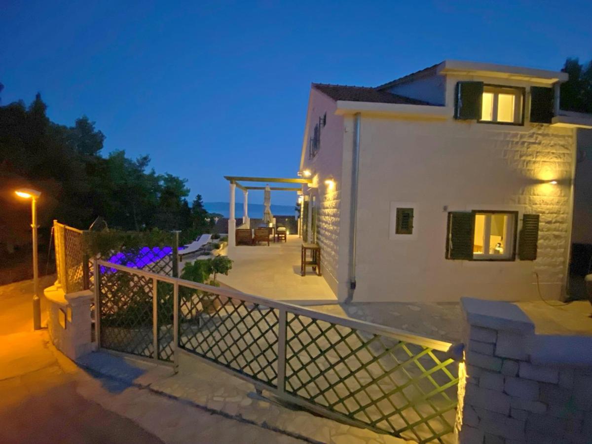 Holiday Home Nevista Сумартін Екстер'єр фото