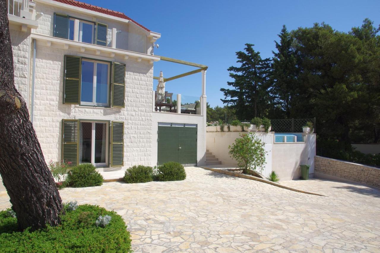 Holiday Home Nevista Сумартін Екстер'єр фото