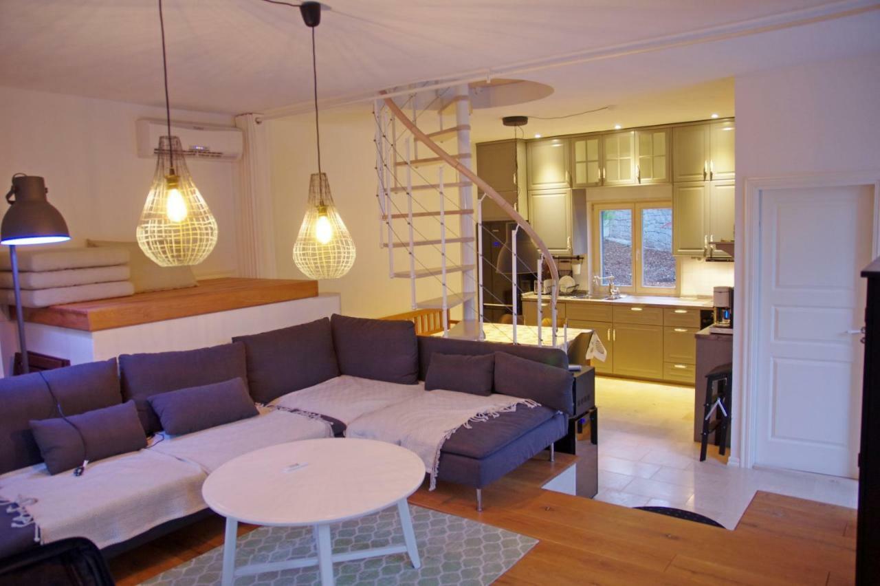 Holiday Home Nevista Сумартін Екстер'єр фото