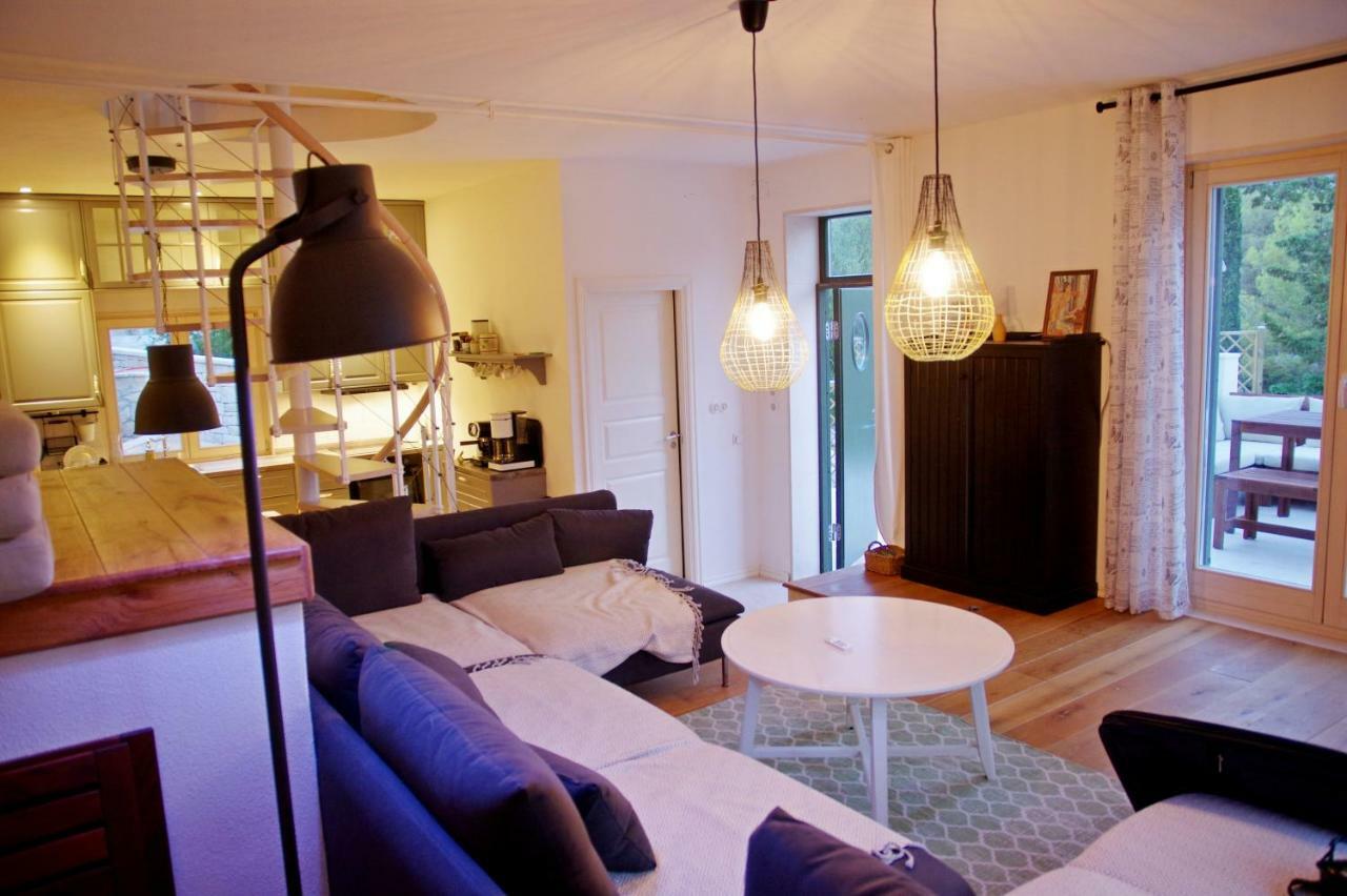 Holiday Home Nevista Сумартін Екстер'єр фото
