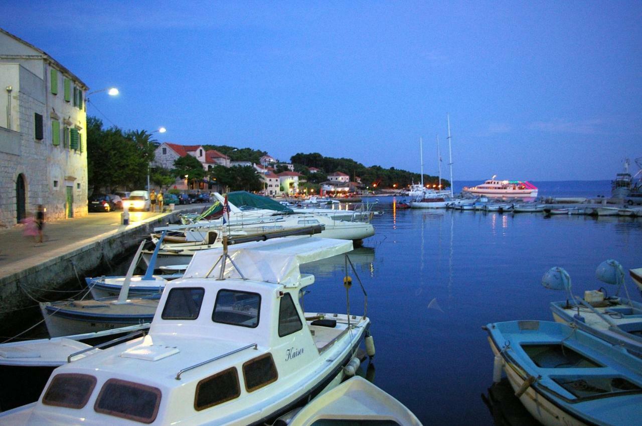 Holiday Home Nevista Сумартін Екстер'єр фото