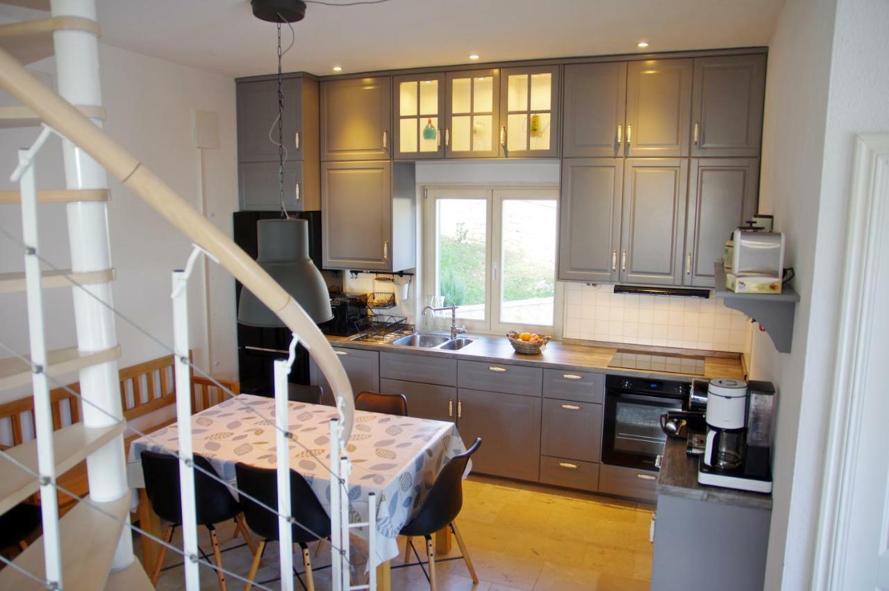Holiday Home Nevista Сумартін Екстер'єр фото